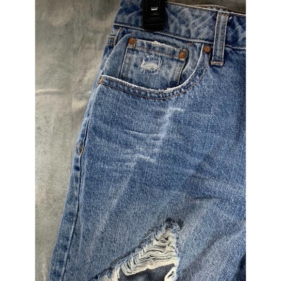 And Now This Women's Augie Distressed Ultra High-Rise 90's Boyfriend Shorts SZ27 - Picture 4 of 10